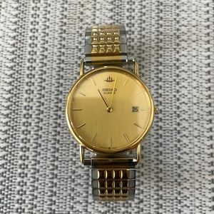 Seiko 5Y39-7010 Gold Tone Quartz Wrist Watch
